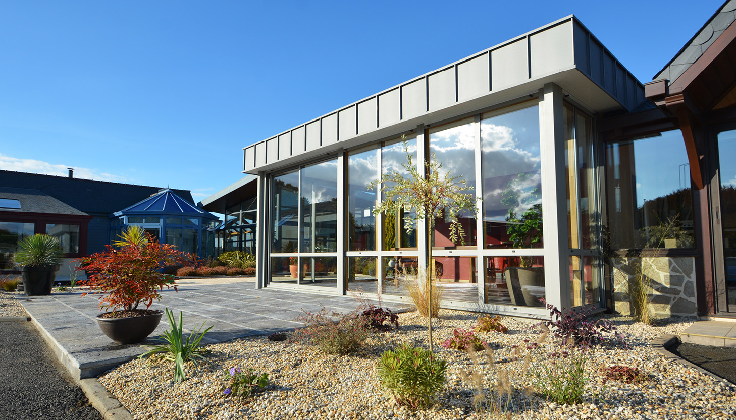 Extension de maison avec un toit zinc