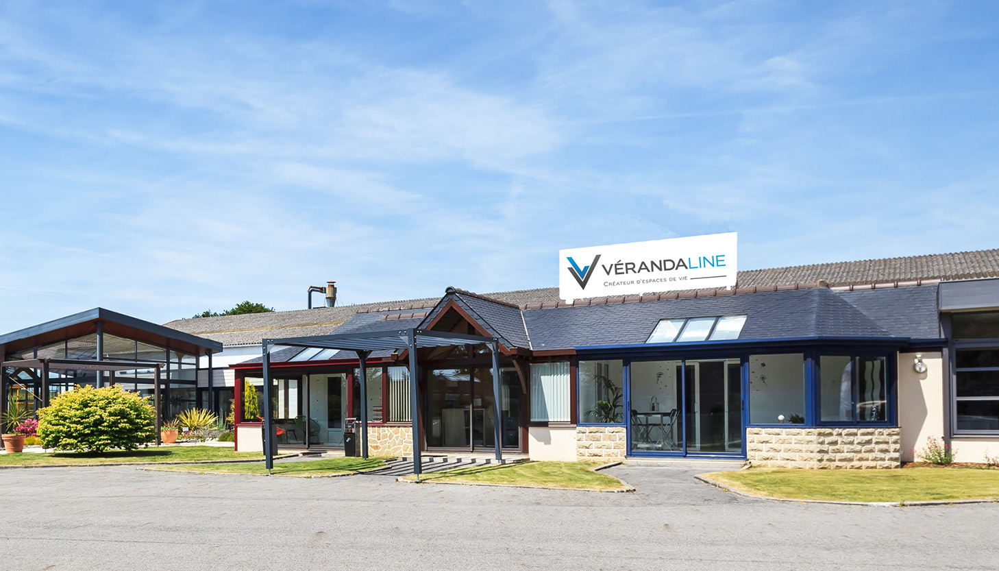 Vérandaline : spécialiste de l'extension de maison et de la véranda sur-mesure - Agence et showroom de Corlay