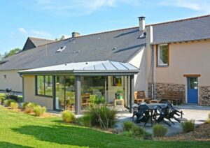 Extension sur une maison toit zinc 